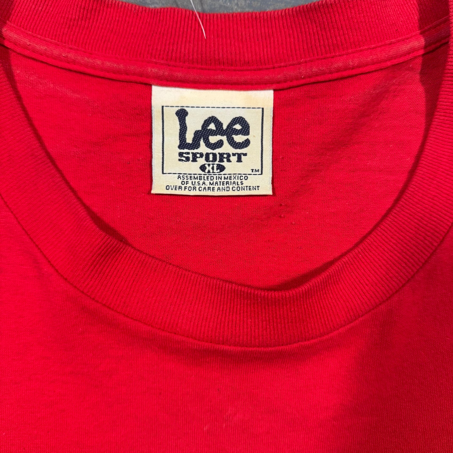 Detroit Red Wings Helmet Tee (XL)