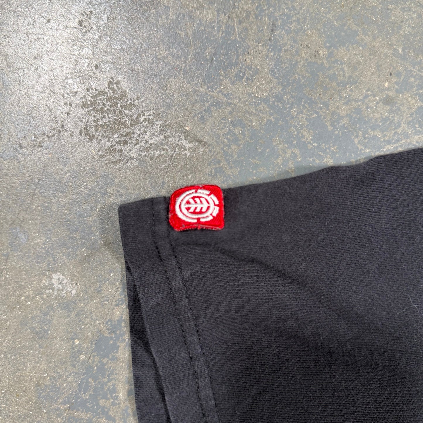 2000s Element black skateboarding tee (L)